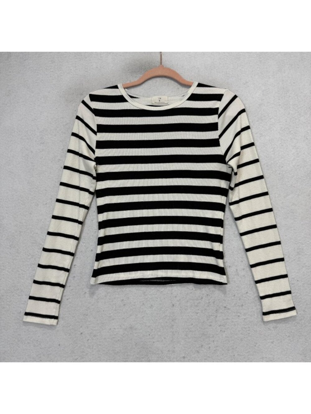 T.La Shirt Womens Medium Black White Stripe Ribbed Crew Neck Long Sleeve Top